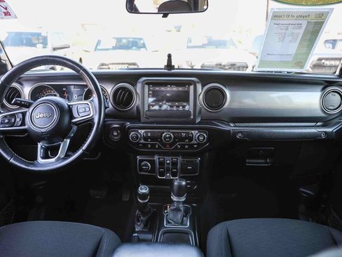 Used 2020 Jeep Gladiator Sport w/ Quick Order Package 24S AWD/4WD image 2