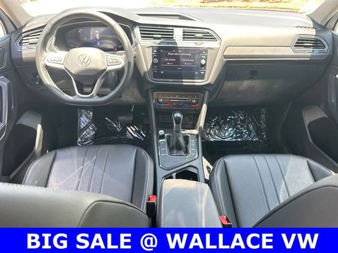Certified 2023 Volkswagen Tiguan SE FWD image 15
