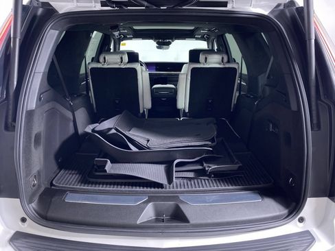 Certified 2025 Cadillac Escalade Sport Platinum w/ LPO, Floor Liner Package AWD/4WD image 16