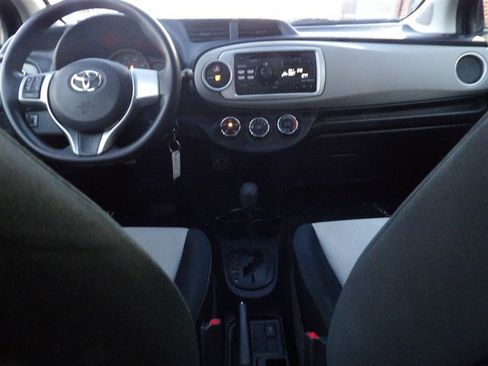 Used 2012 Toyota Yaris LE image 14