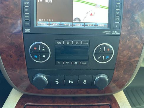 Certified 2014 Chevrolet Tahoe LTZ AWD/4WD image 4