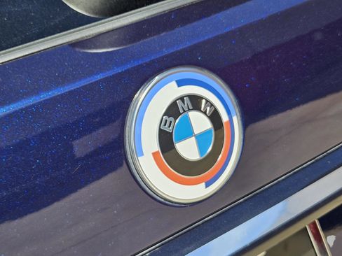 Used 2023 BMW X7 M60i w/ Executive Package image 30