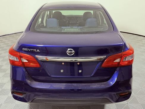 Used 2019 Nissan Sentra S image 4