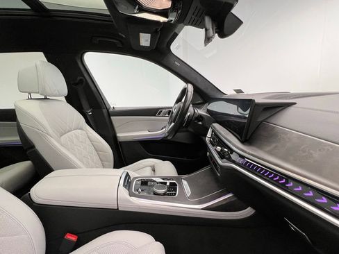 Certified 2023 BMW X7 xDrive40i w/ M Sport Package image 6
