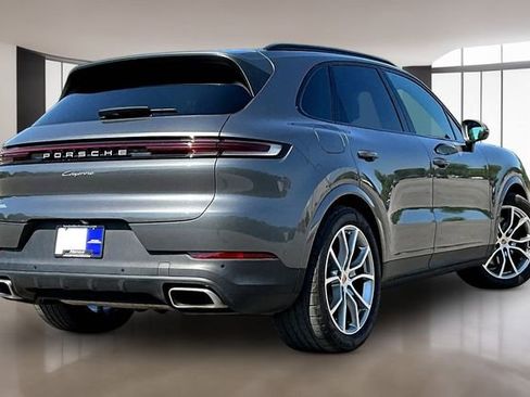 Used 2026 Porsche Cayenne AWD/4WD image 6