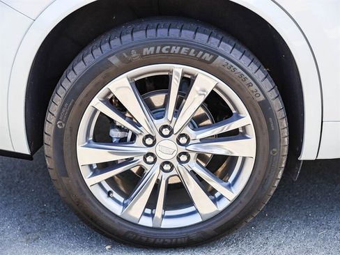 Used 2023 Cadillac XT6 Premium Luxury AWD/4WD image 13