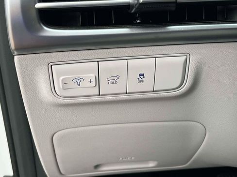 Used 2025 Hyundai Tucson SEL FWD image 17