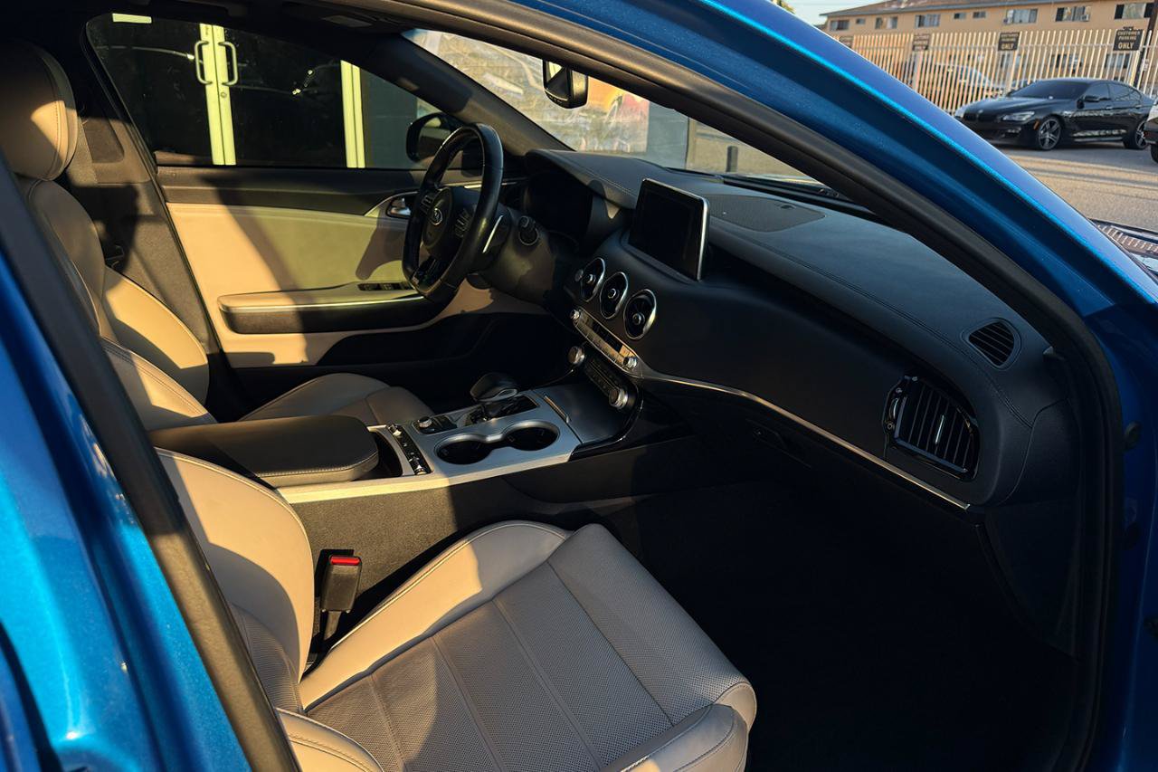 Used 2018 Kia Stinger GT2 AWD/4WD image 20