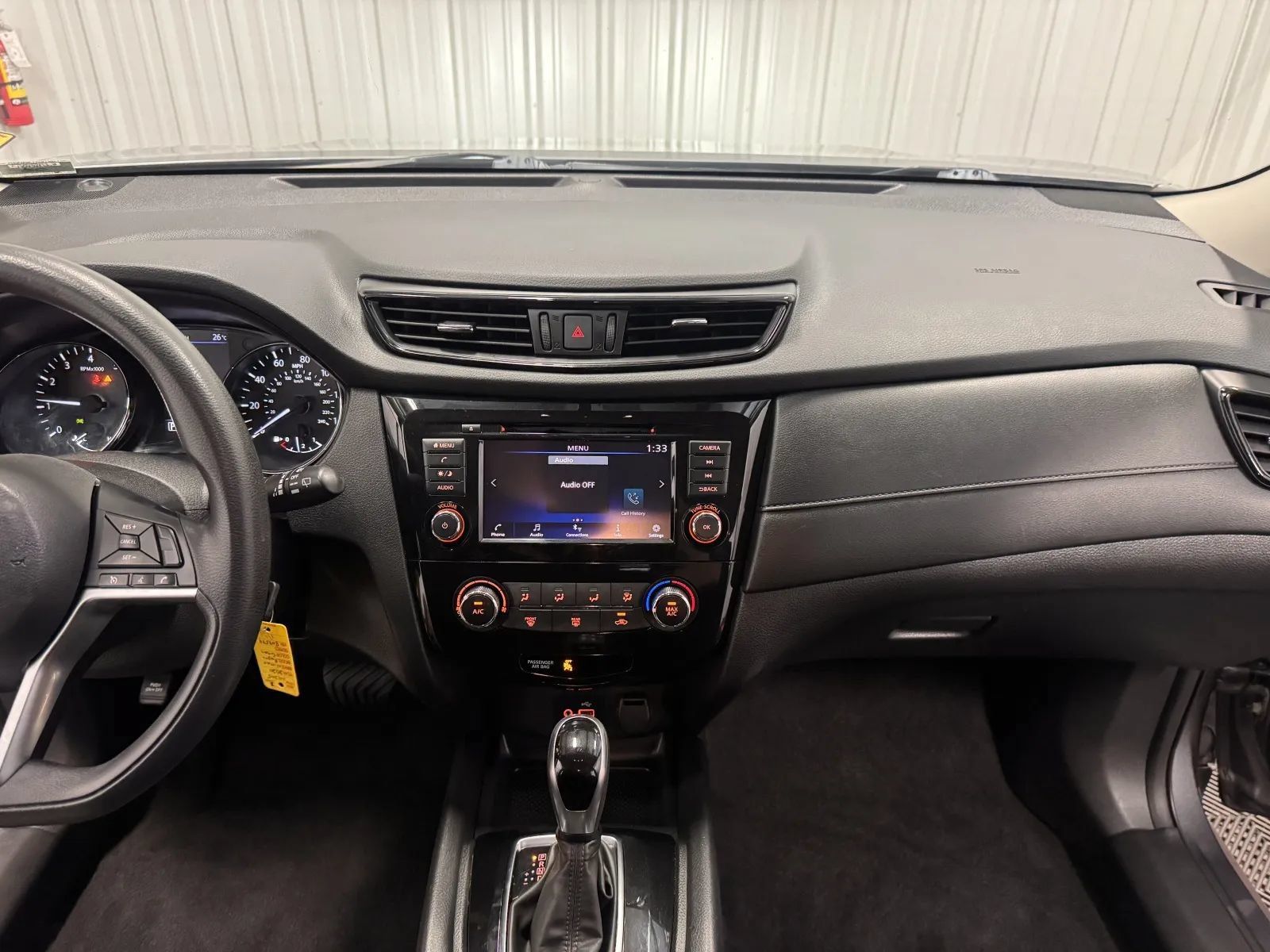 Used 2020 Nissan Rogue S FWD image 28