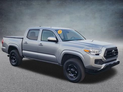 Used 2022 Toyota Tacoma SR image 3