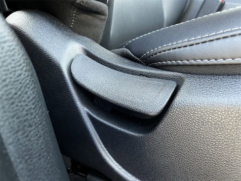 Used 2024 Kia Telluride LX image 26