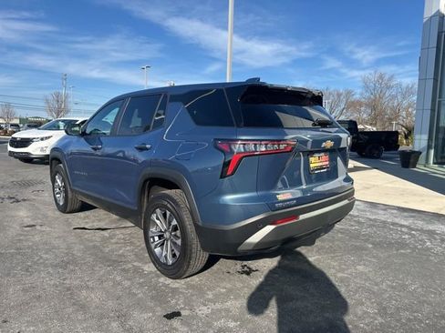 Used 2025 Chevrolet Equinox LT FWD image 9