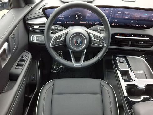 Used 2025 Buick Enclave Preferred image 17
