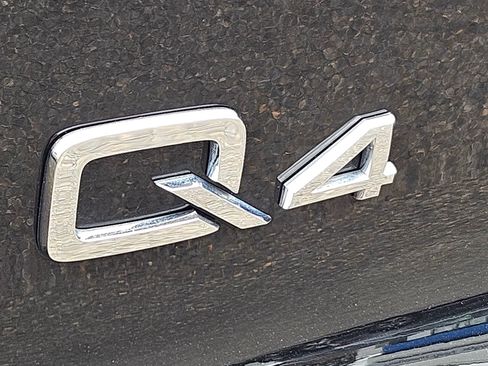 Used 2023 Audi Q4 e-tron Premium Plus w/ Premium Plus RWD image 28