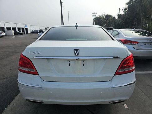 Used 2013 Hyundai Equus Signature RWD image 9