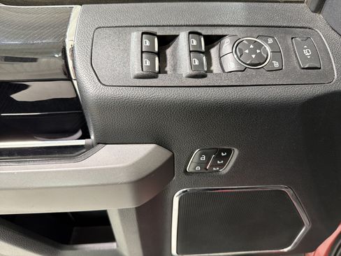 Used 2020 Ford F250 Platinum w/ FX4 Off-Road Package AWD/4WD image 16