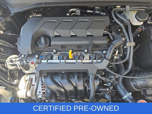 Used 2025 Hyundai Venue SEL FWD image 29