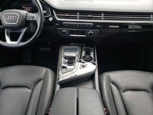 Used 2019 Audi Q7 3.0T Prestige w/ Prestige Package AWD/4WD image 12
