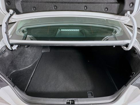 Used 2025 Toyota Camry LE image 29