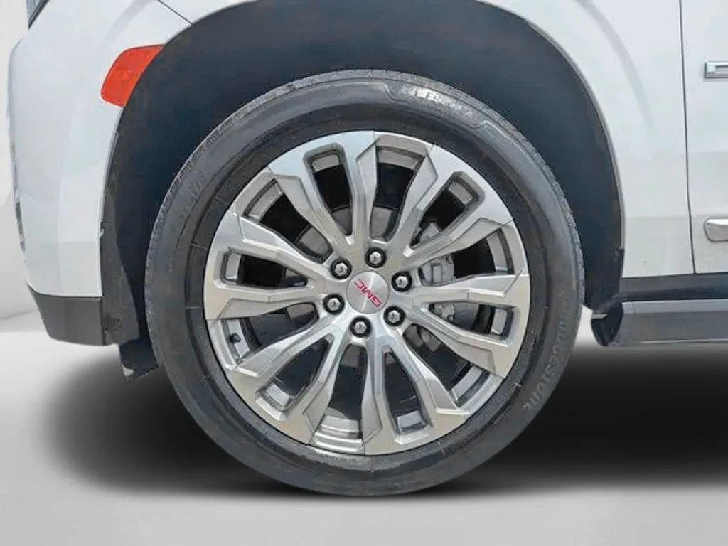 Used 2023 GMC Yukon Denali AWD/4WD image 33