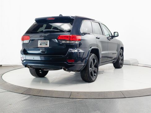 Used 2015 Jeep Grand Cherokee Altitude AWD/4WD image 12