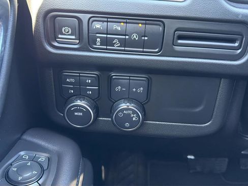 Used 2023 Chevrolet Tahoe Z71 image 24