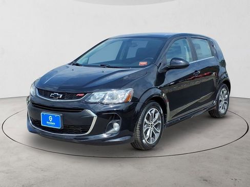 Used 2019 Chevrolet Sonic LT w/ Convenience Package FWD image 1