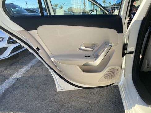 Used 2020 Mercedes-Benz A 220 image 18
