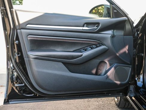 Used 2023 Nissan Altima 2.5 SR image 19