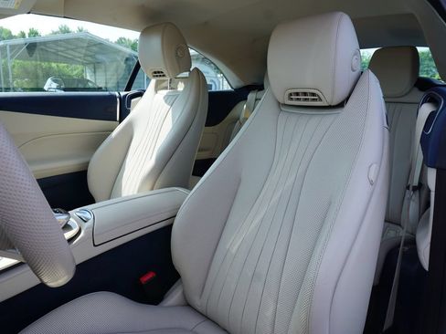 Used 2021 Mercedes-Benz E 450 4MATIC Cabriolet image 11