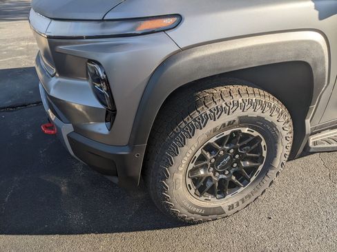 New 2026 Chevrolet Silverado EV Trail Boss w/ Premium Package image 10