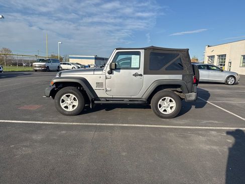 Used 2013 Jeep Wrangler Sport w/ Connectivity Group image 2