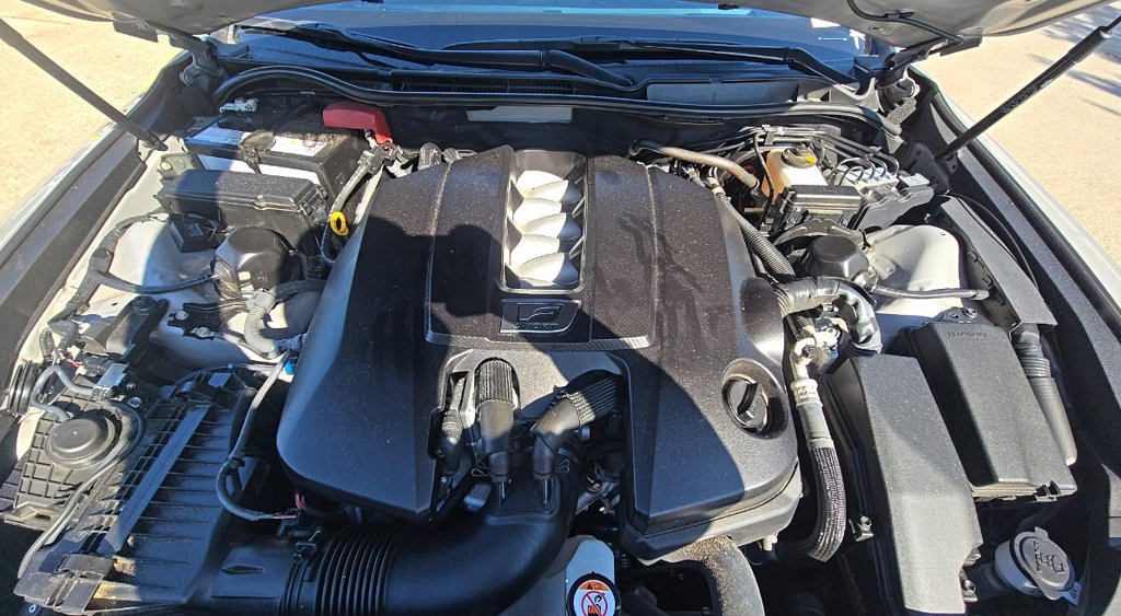 Used 2025 Lexus IS 500 w/ F-Sport Performance RWD image 13