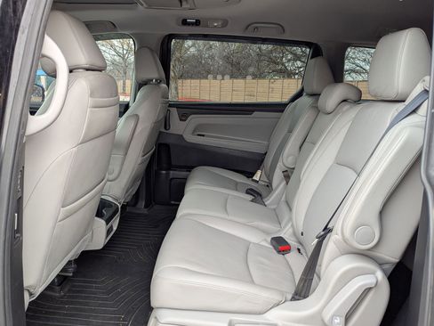 Used 2021 Honda Odyssey Touring image 15