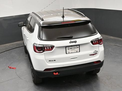 Used 2025 Jeep Compass Trailhawk AWD/4WD image 23