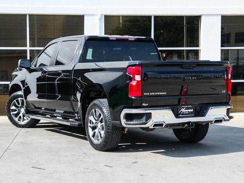 Used 2023 Chevrolet Silverado 1500 LT w/ Z71 Off-Road Package AWD/4WD image 16