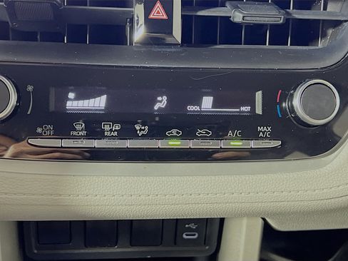 Used 2023 Toyota Corolla Cross L image 25