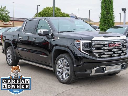Used 2023 GMC Sierra 1500 Denali w/ Denali Reserve Package AWD/4WD image 1