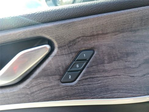 Used 2022 Jeep Grand Cherokee L Limited image 27