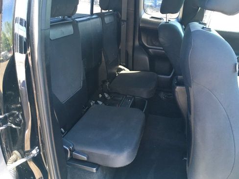 Used 2022 Toyota Tacoma TRD Off-Road w/ TRD Premium Off Road Package AWD/4WD image 8