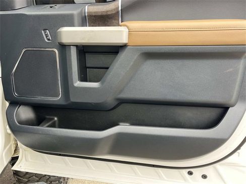 Used 2022 Ford F250 Lariat w/ Lariat Ultimate Package image 23