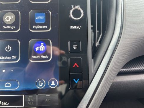 Used 2025 Subaru Crosstrek 2.5i Limited image 31