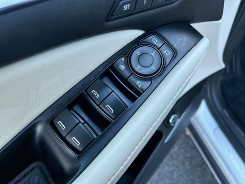 Used 2022 Buick Enclave Premium w/ Experience Buick Package image 15