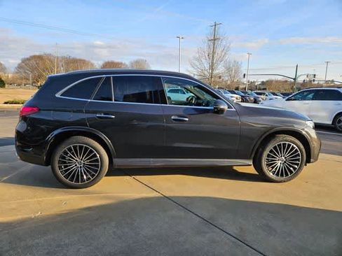 Used 2026 Mercedes-Benz GLC 300 image 10