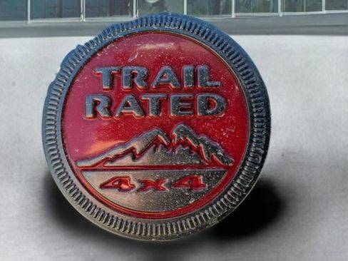 Used 2024 Jeep Compass Trailhawk image 3