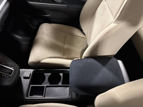 Used 2015 Honda CR-V LX image 25