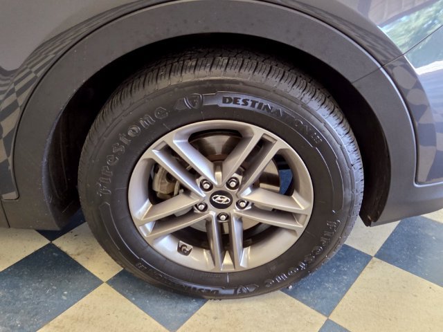 Used 2017 Hyundai Santa Fe Sport FWD image 11