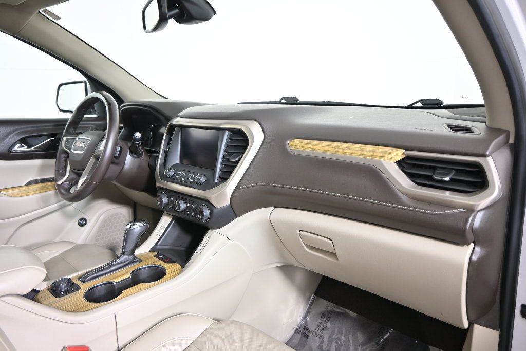 Used 2018 GMC Acadia Denali w/ Technology Package AWD/4WD image 14