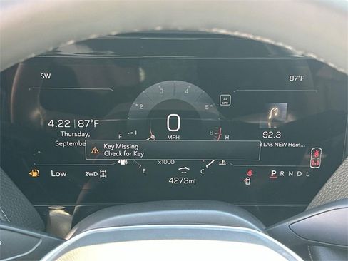 Used 2025 GMC Yukon XL Denali image 10