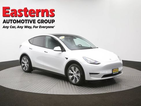 Used 2021 Tesla Model Y Long Range AWD/4WD image 43